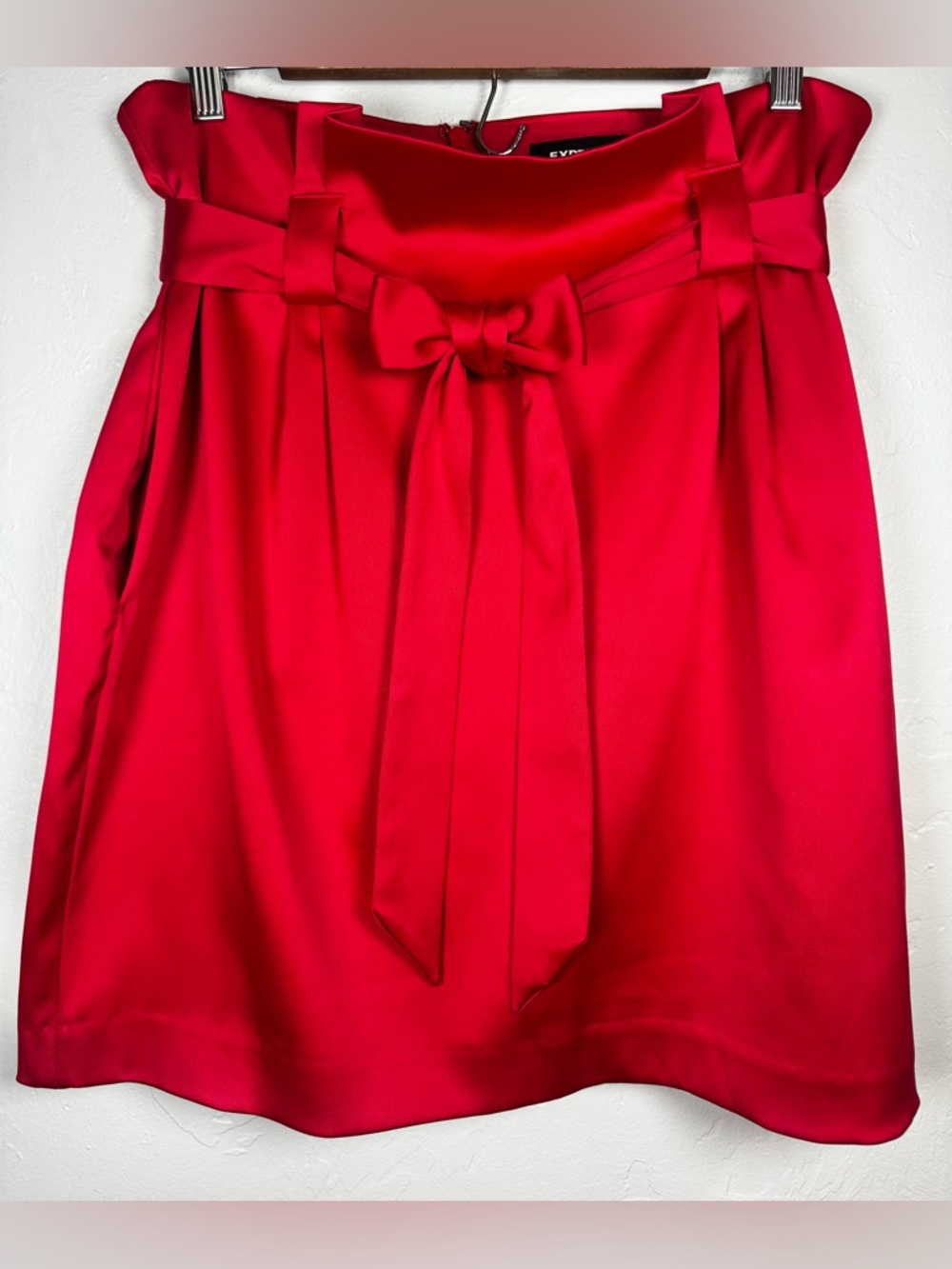 Express‎ Vibrant Red Satin Finish Paperbag Waist Pencil Skirt Size 14